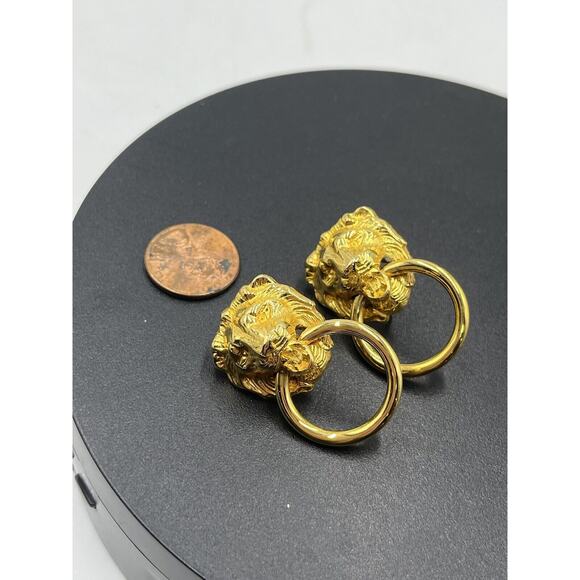 Vintage Lion Head Door Knocker Gold Tone Clip On Dangle Animal Earrings - Picture 4 of 10